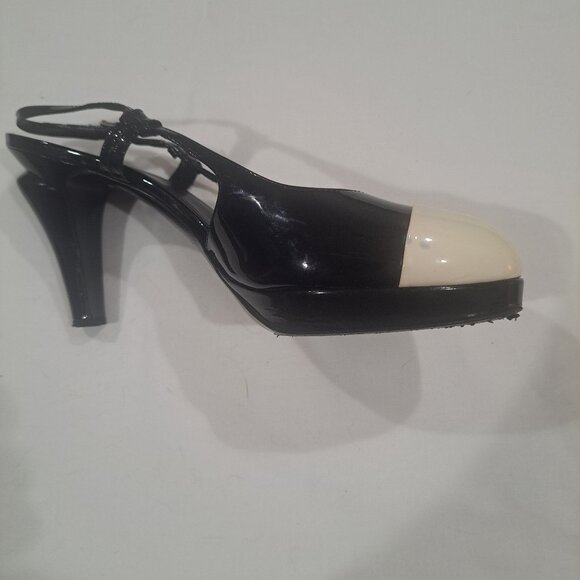 Classic Vintage Chanel Black &  open backed White Heel - Picture 5 of 13